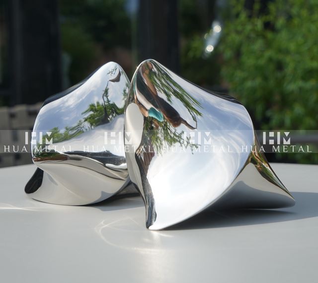 آثار هنری فولاد ضد زنگ ریخته گری